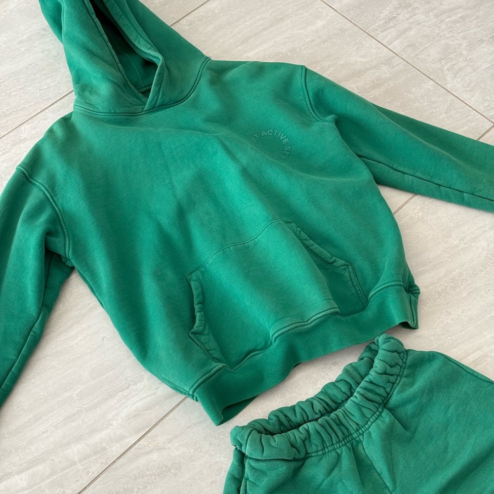 SET Green Hoodie & Sweatshorts Set